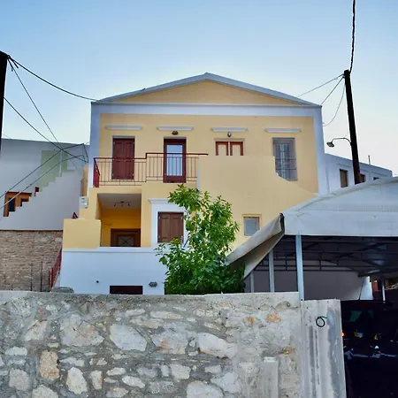 κουλουντρη Hébergement de vacances Symi